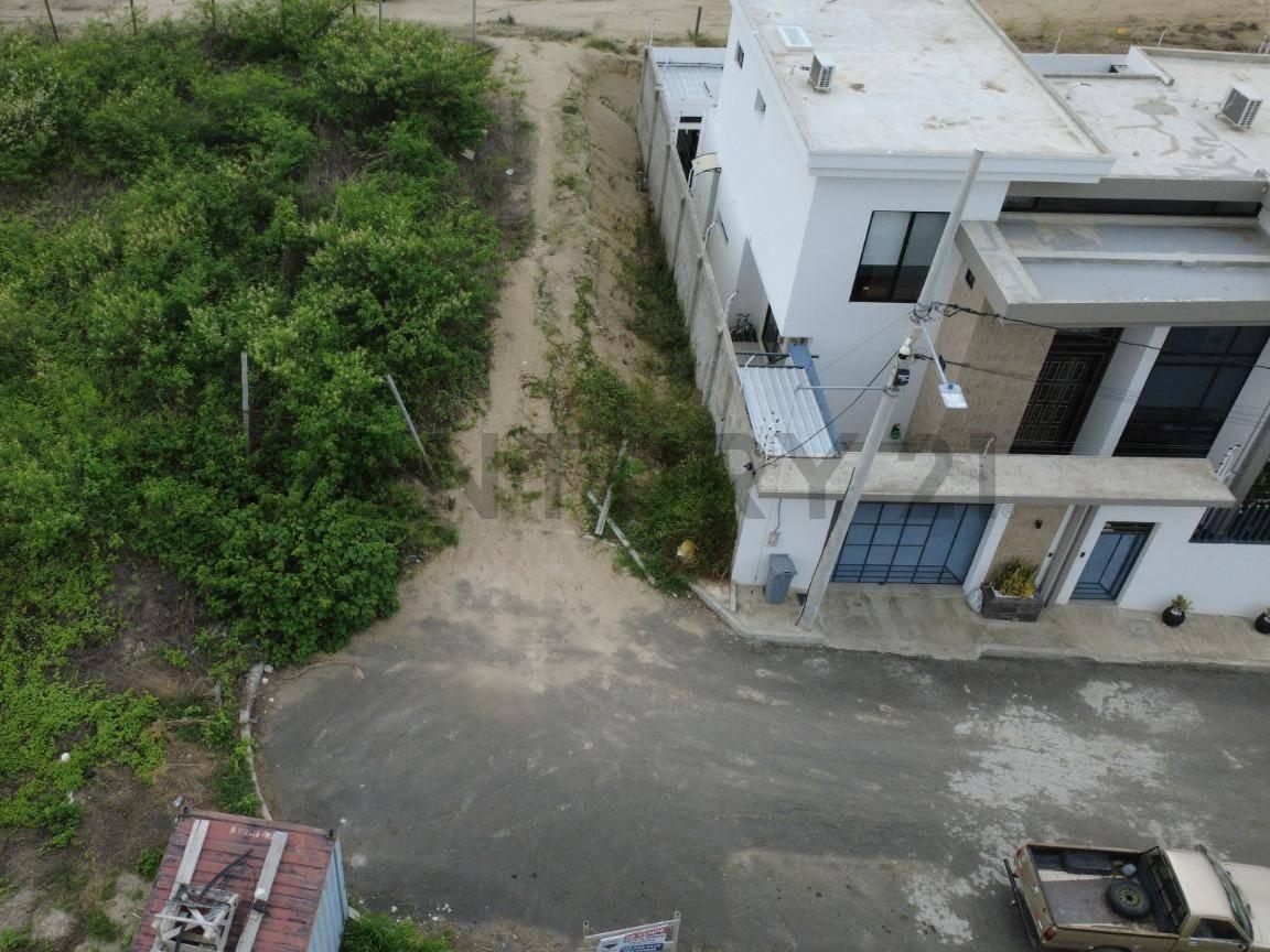 Gran Oportunidad: Lote en Cristal Azul, Manta, Manabí — imagen 8