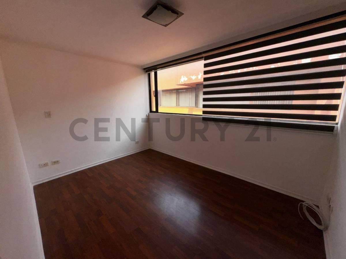 Bajo de Precio, Departamento de 3 Dorm. en La Granados - Cerca de La Udla — imagen 3