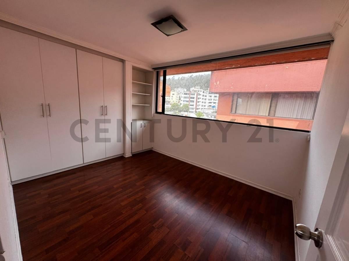 Bajo de Precio, Departamento de 3 Dorm. en La Granados - Cerca de La Udla — imagen 2