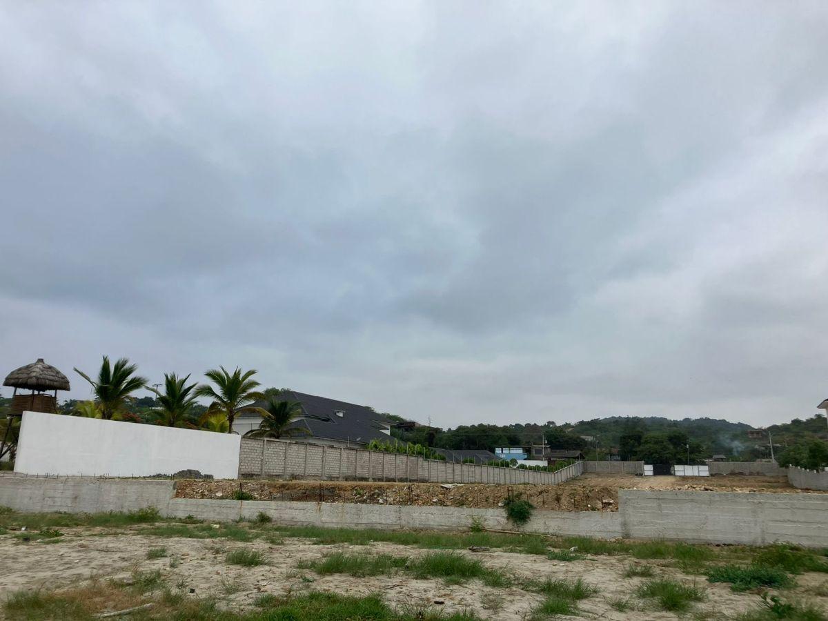 Terreno a La Playa con Preciosa Vista Al Mar, Mas de 44 m a La Playa en Curia — imagen 6
