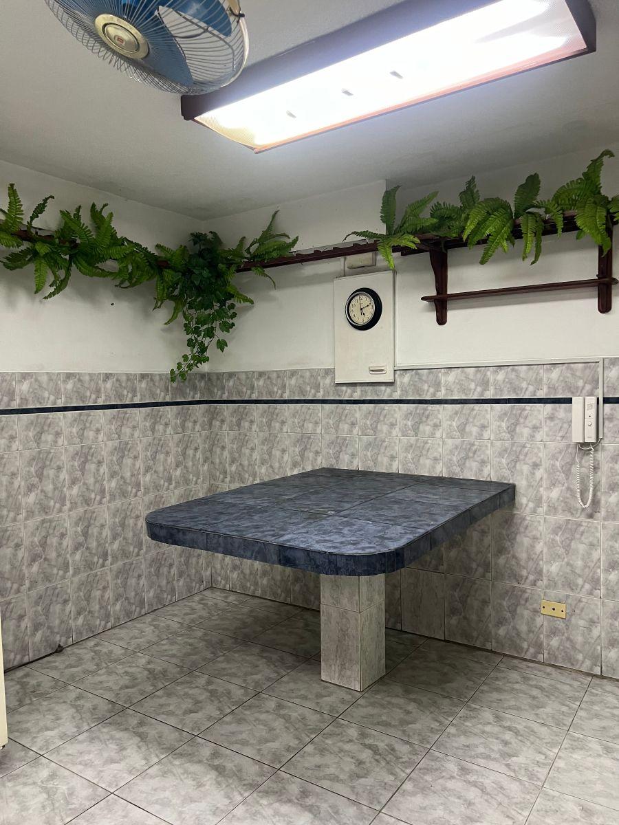 Vendo en Lomas de Urdesa, Lindo Departamento con Vista a Guayaquil, Guayas — imagen 8