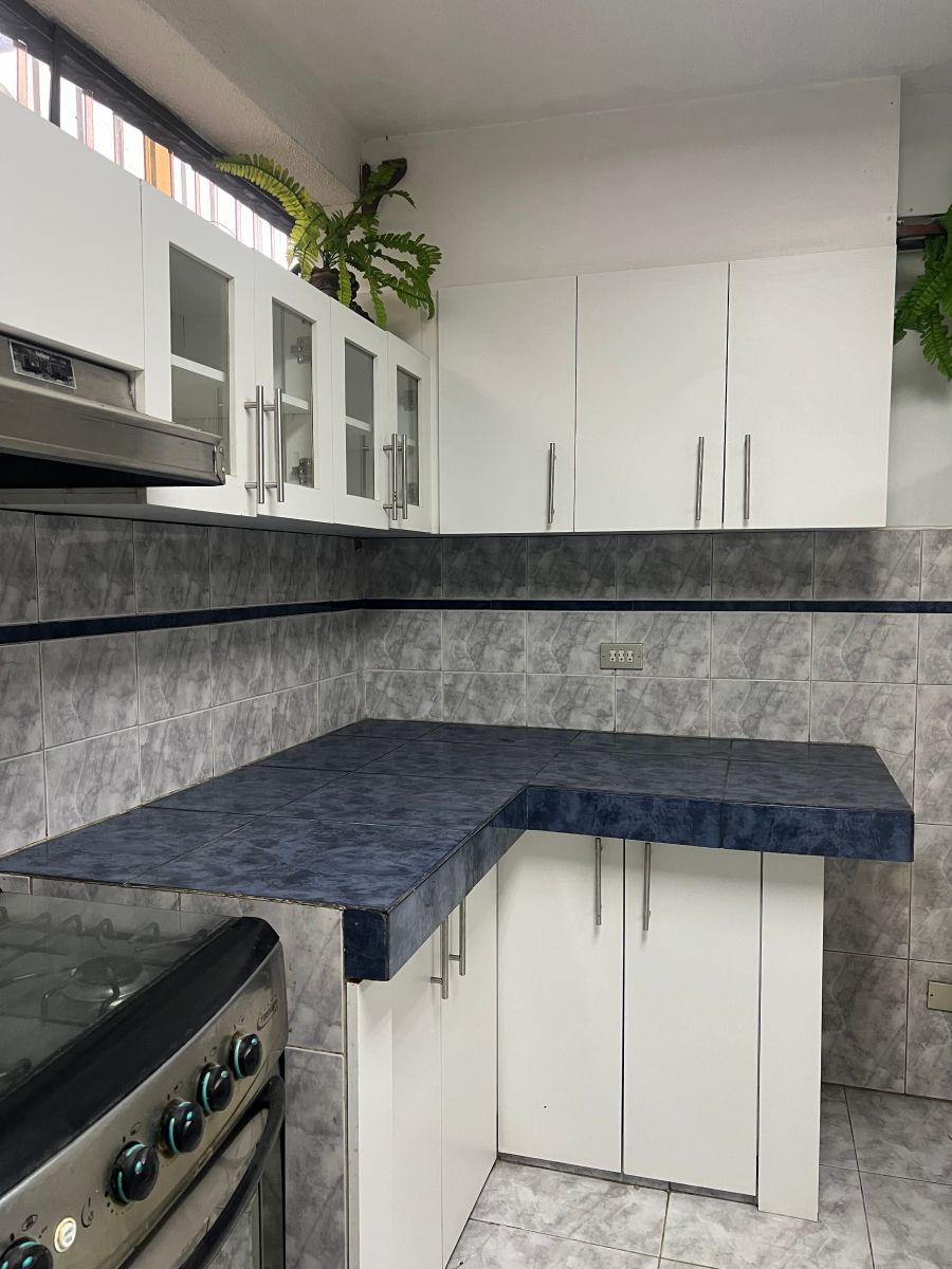 Vendo en Lomas de Urdesa, Lindo Departamento con Vista a Guayaquil, Guayas — imagen 7