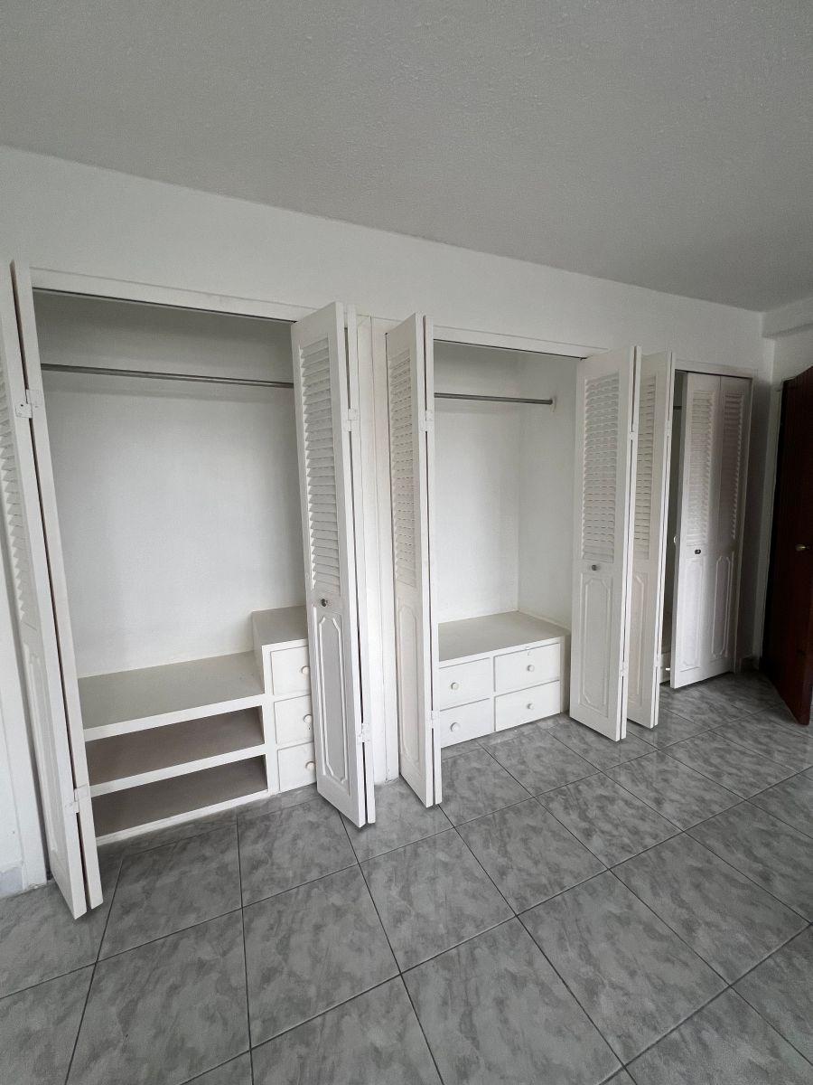 Vendo en Lomas de Urdesa, Lindo Departamento con Vista a Guayaquil, Guayas — imagen 2