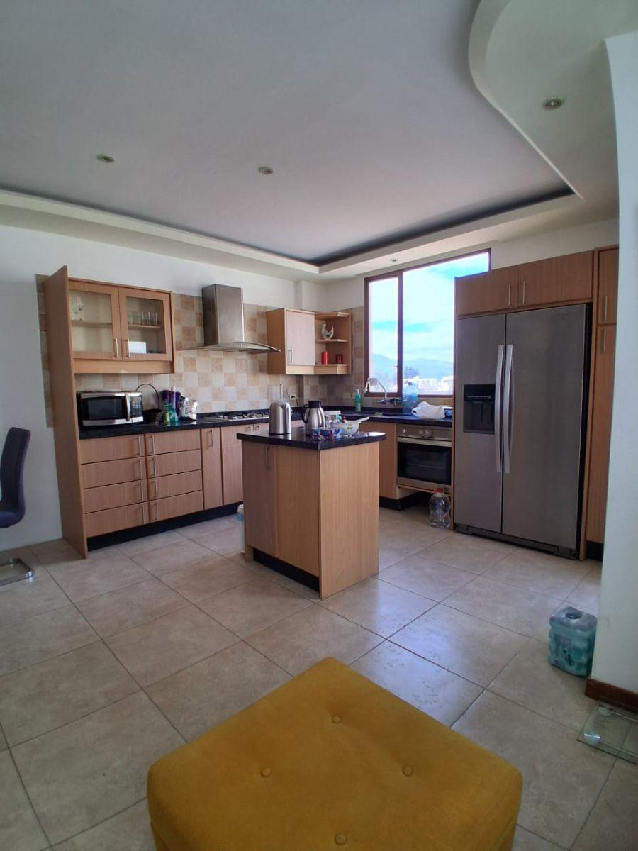 Comodo Departamento de Venta Muy Cerca de Quito y Los Valles — imagen 4