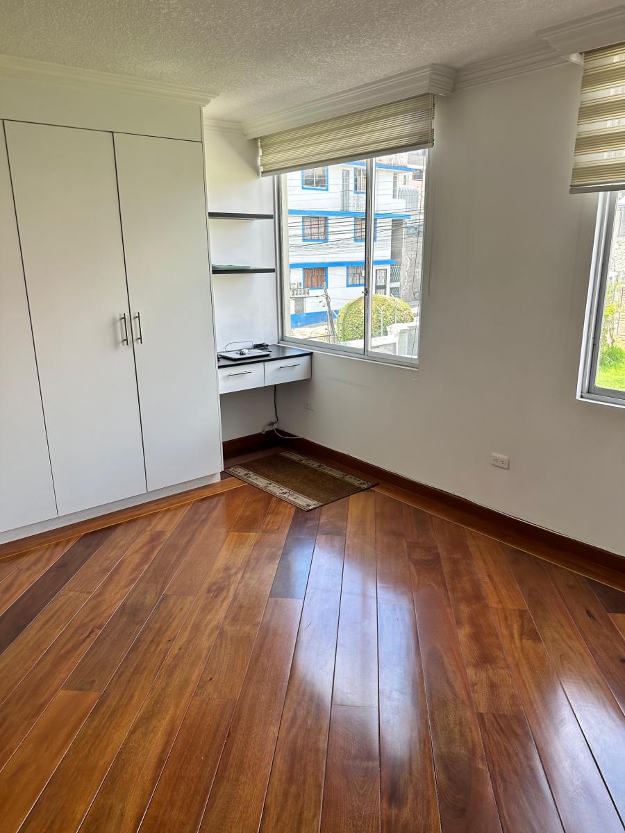 Acogedor Departamento de Venta Monteserrin — imagen 6