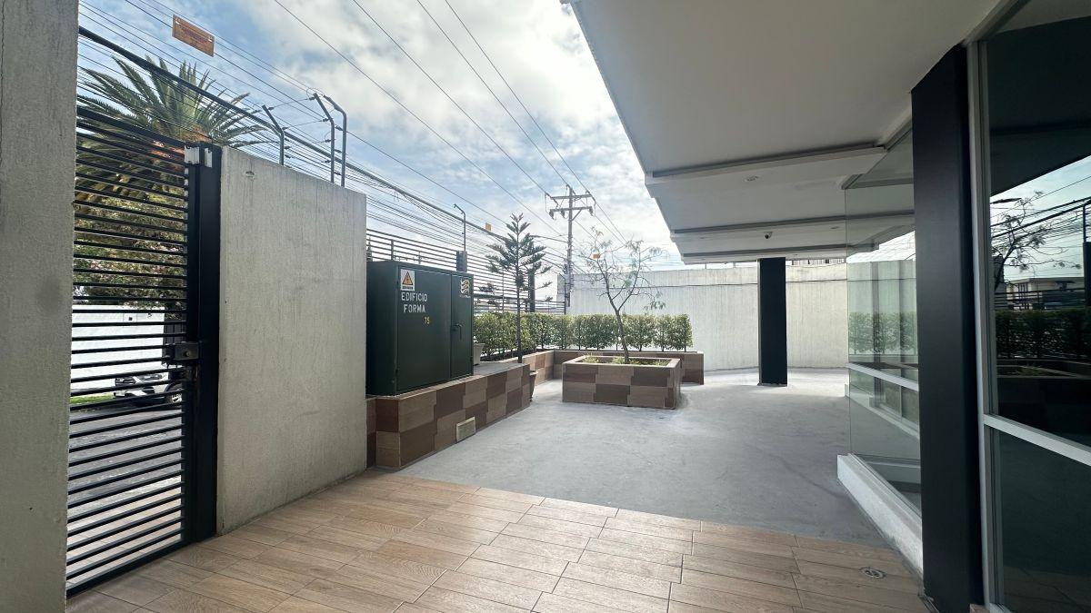 En Venta Depto de 3 Dorm 5to Piso Ascensor, Sector Andalucia Cerca La Concepcion, Bicentenario — imagen 7