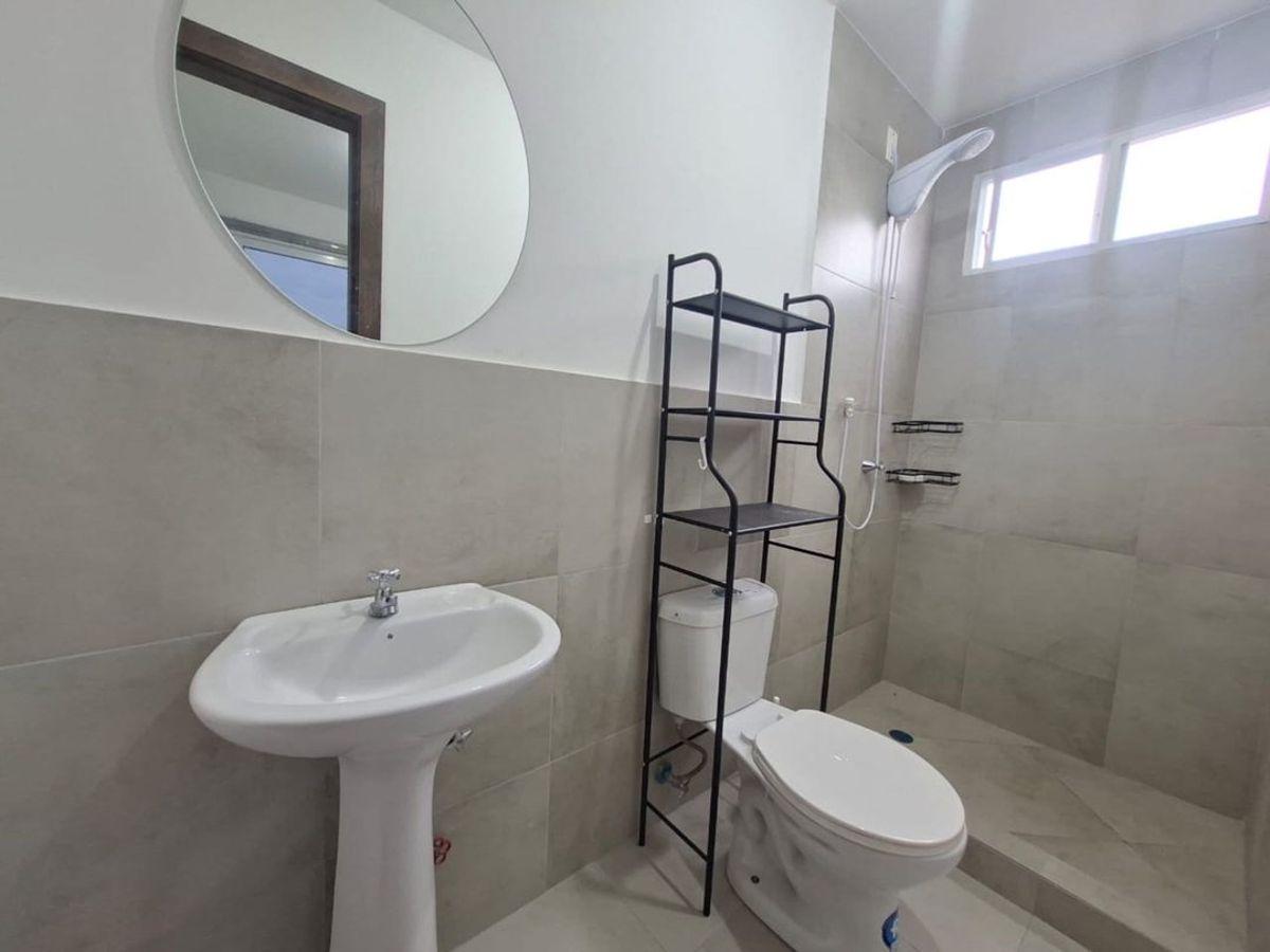 Departamento en Venta en Urb. Brisas de La Perla, Guayas — imagen 5