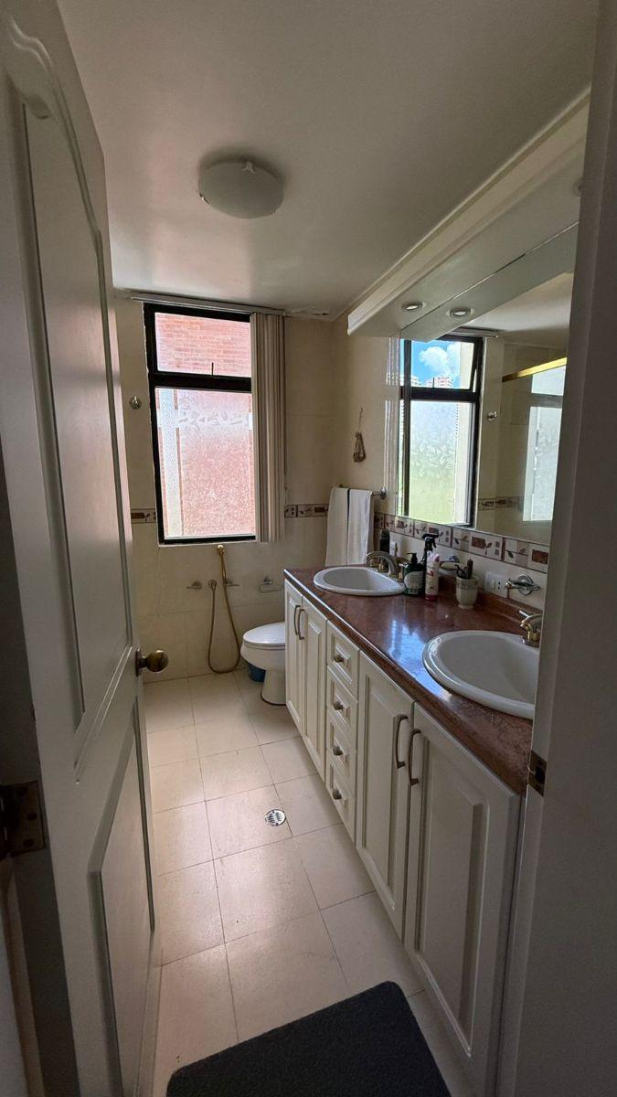 En Venta Departamento 251 Mtrs. 3dormit. 3 Parq, Bodega. Estudio $299.000 Bellavista — imagen 2
