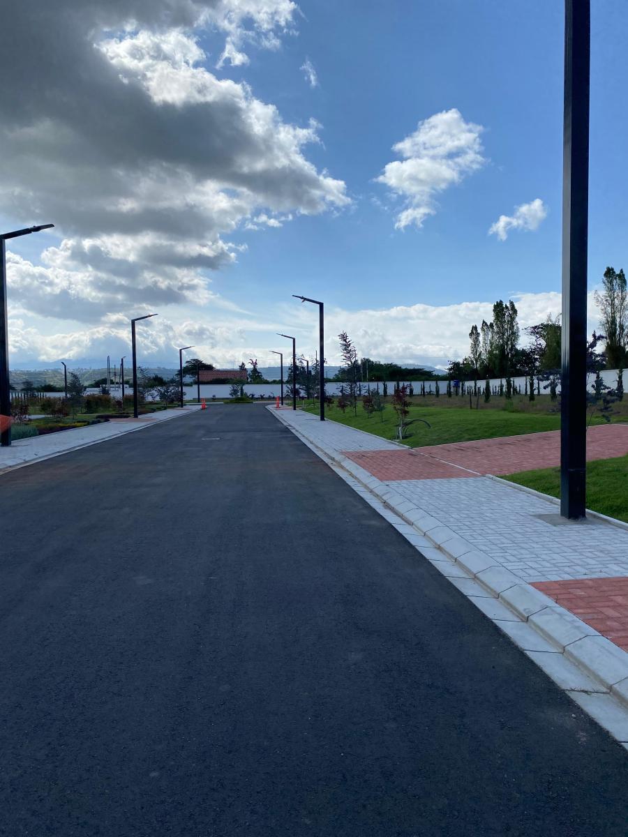 Puembo. Hermoso Terreno Venta — imagen 2