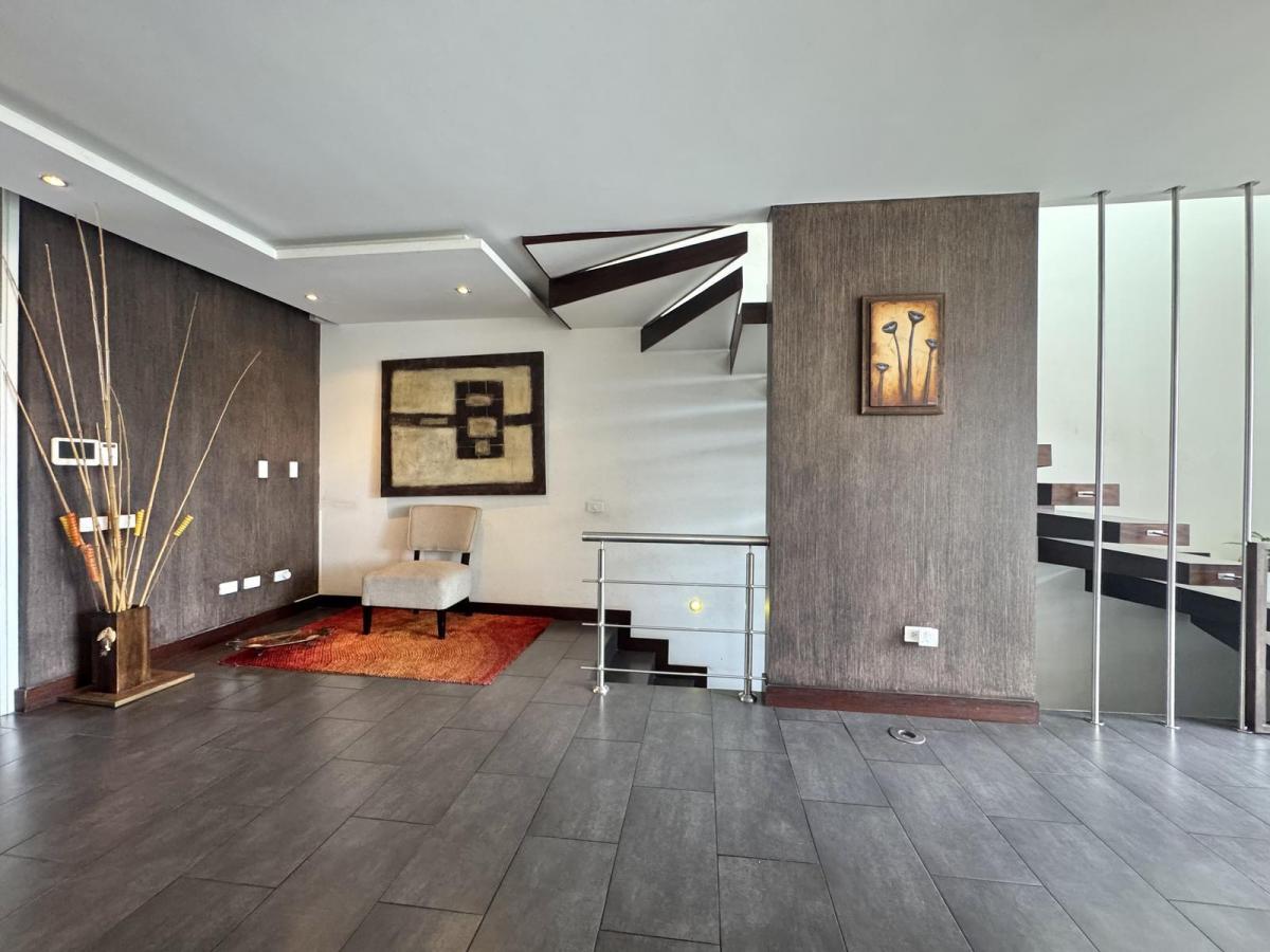 Casa de Venta en San Juan Alto Cumbayá — imagen 7