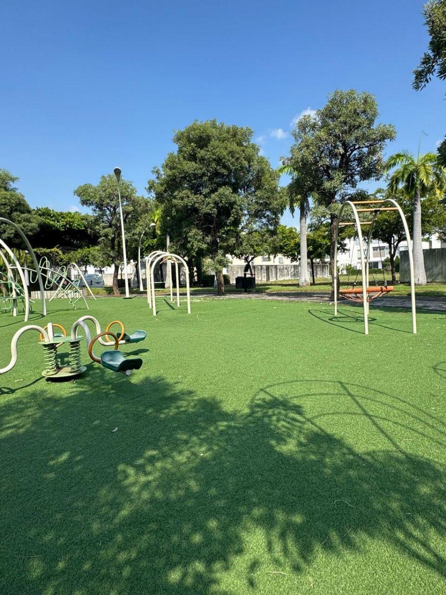 Isla Mocoli, Urbanización Blue Bay, Vendo Terreno Al Pie del Lago, 746 m², Guayas — imagen 2