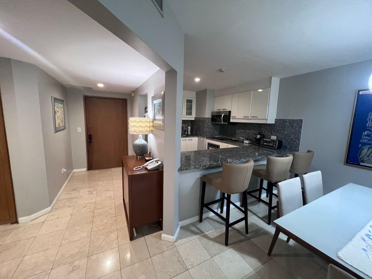 Departamento de 100 m² en Venta en El Hilton Colon Torre 2, Guayas — imagen 8