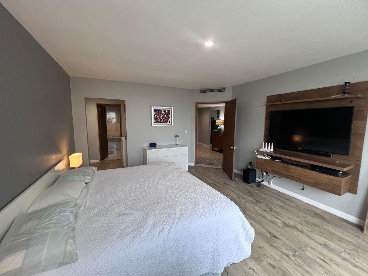 Departamento de 100 m² en Venta en El Hilton Colon Torre 2, Guayas — imagen 6