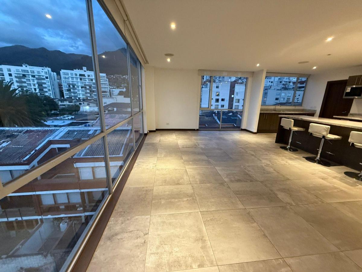 Oportunidad Hermoso Departamento en Venta Quito Tenis — imagen 8