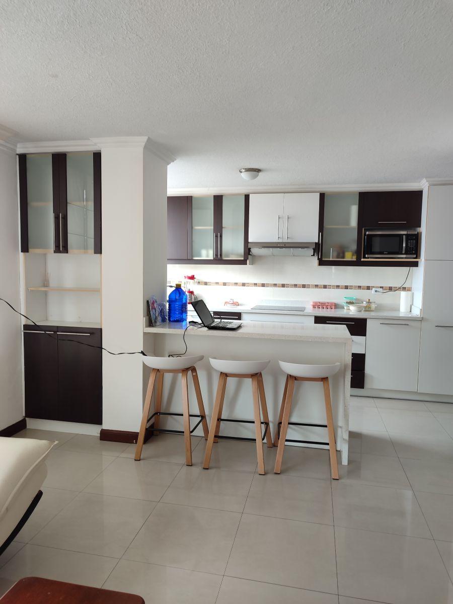 Vendo Moderno y Remodelado Departamento en Quito — imagen 10