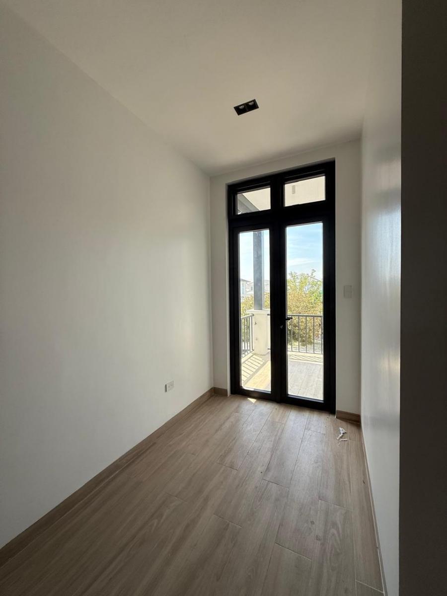 Casa en Venta - Aires de Batán (Con Piscina, Vista Al Lago y Área Social) - Sambo, Guayas — imagen 9