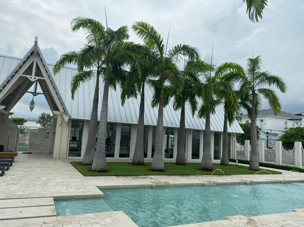 Casa en Venta - Aires de Batán (Con Piscina, Vista Al Lago y Área Social) - Sambo, Guayas — imagen 3