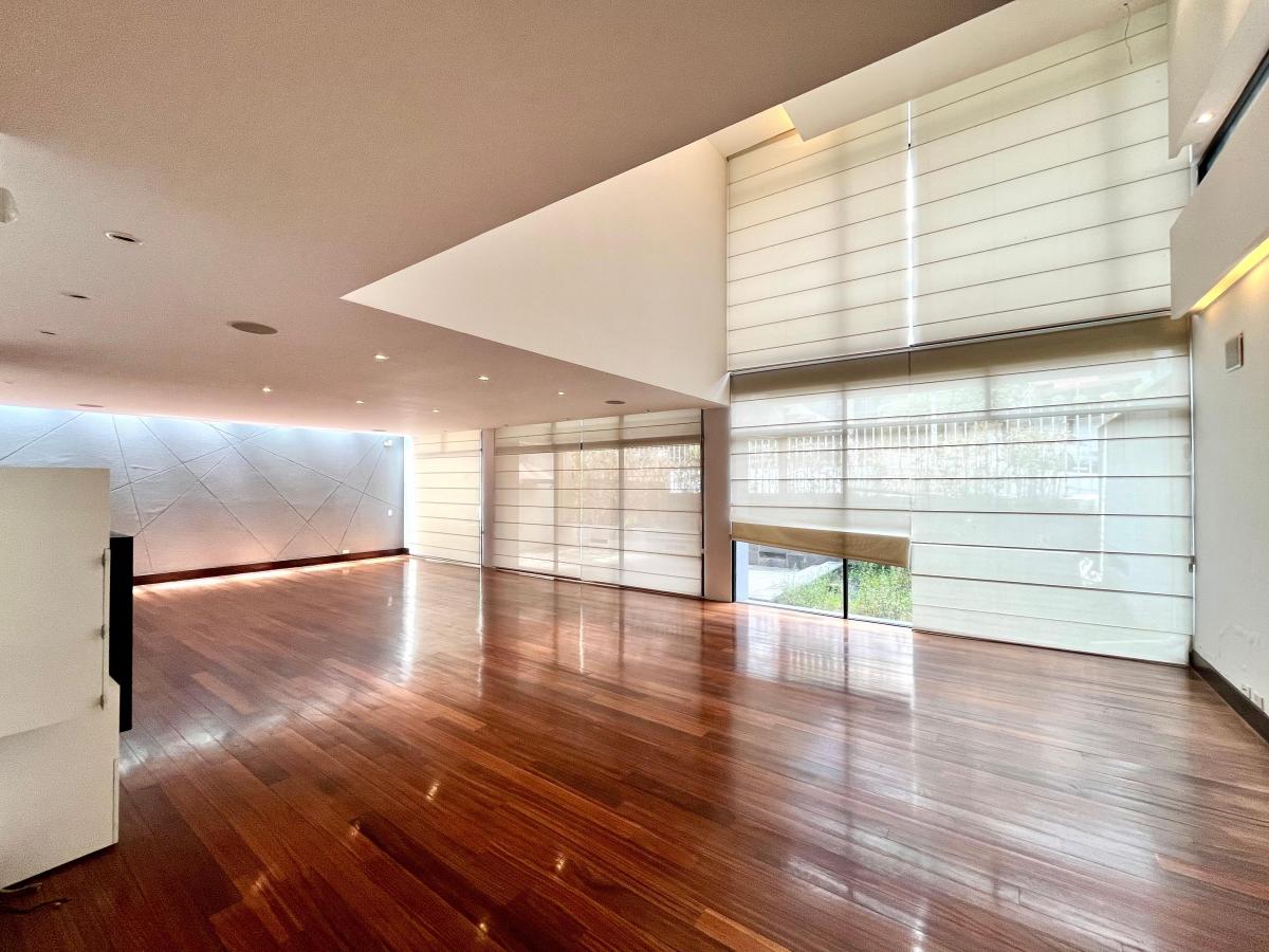 Quito Tenis - Vendo Excelente Departamento Duplex de 440 m². Provincia de Pichincha — imagen 9