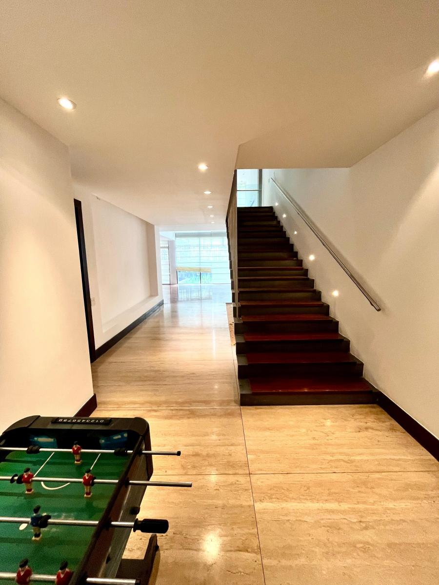 Quito Tenis - Vendo Excelente Departamento Duplex de 440 m². Provincia de Pichincha — imagen 6
