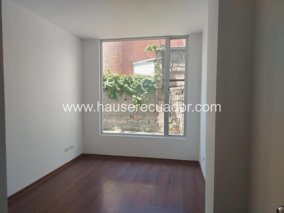 Departamento en Venta I 3 Dorm. I El Condado I en Urbanización a 5 Minutos del Condado Shopping. Provincia de Pichincha — imagen 10