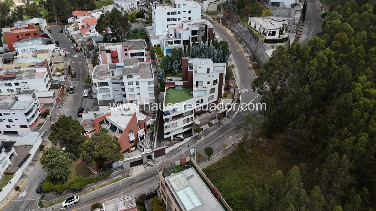Departamento en Venta Urbanización El Condado a 5 Minutos del Mall Condado Shopping. Provincia de Pichincha — imagen 5