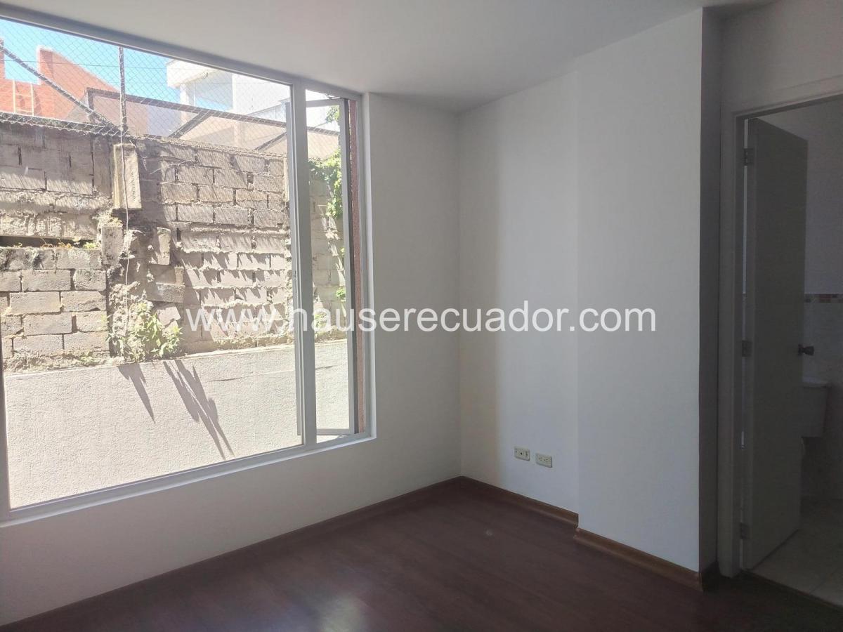 Departamento en Venta Urbanización El Condado a 5 Minutos del Mall Condado Shopping. Provincia de Pichincha — imagen 3