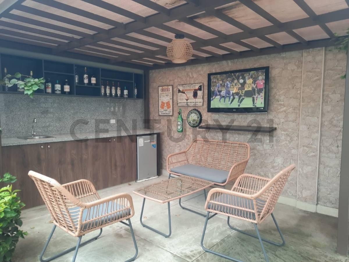 Venta Casa en Urbanización Los Prados. Guayas — imagen 2