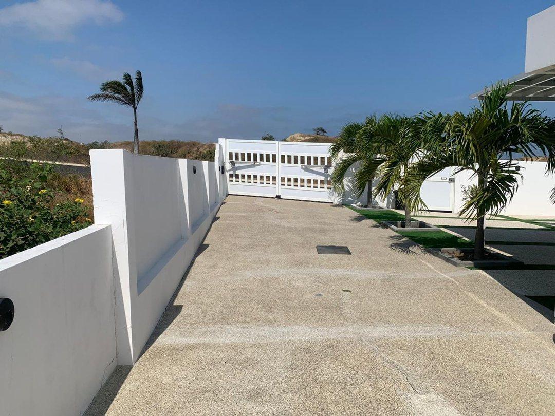 Casa Lujosa de Venta en Santa Marianita Manta B/l, Manabí — imagen 2