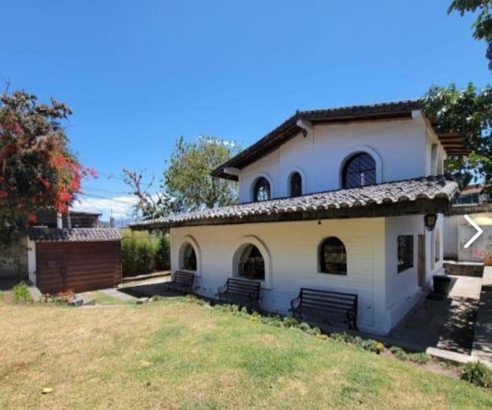 Tumbaco Venta Casa de 295 m² Amplio Terreno 790 m² — imagen 10