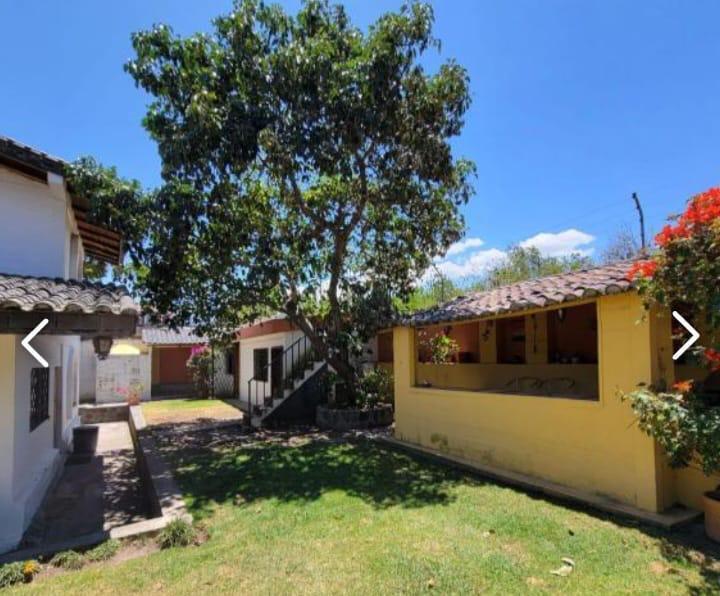 Tumbaco Venta Casa de 295 m² Amplio Terreno 790 m² — imagen 8