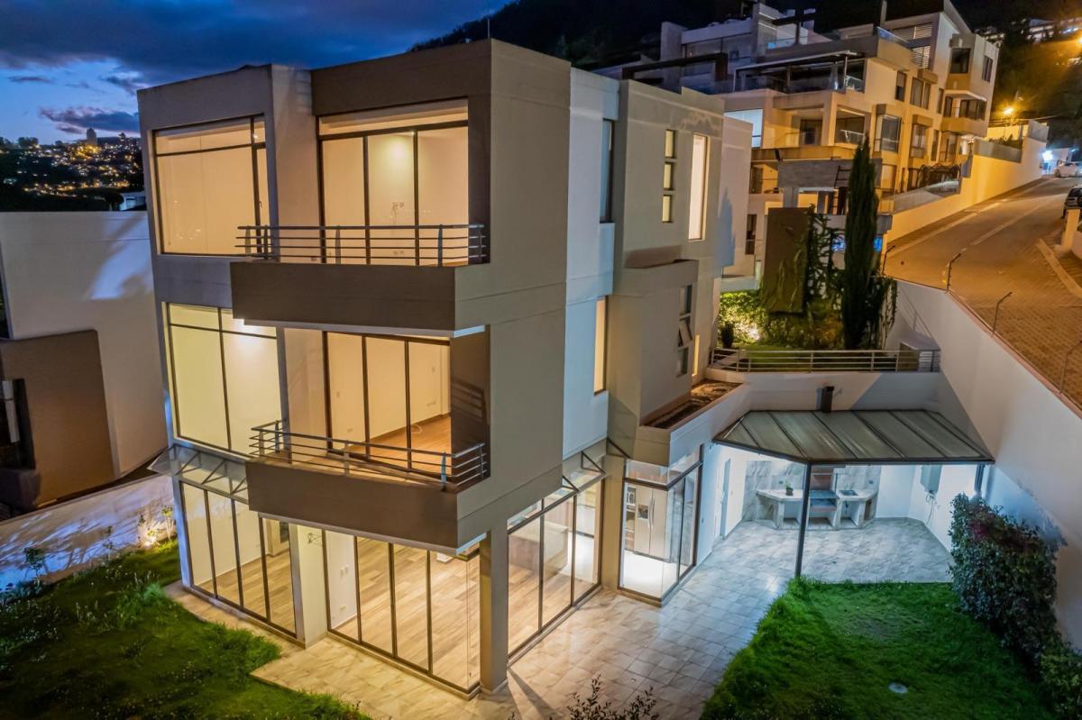 Miravalle, Casa 4 Dorm. con Baño, Jardin de 150 m, Vista Espectacular — imagen 10