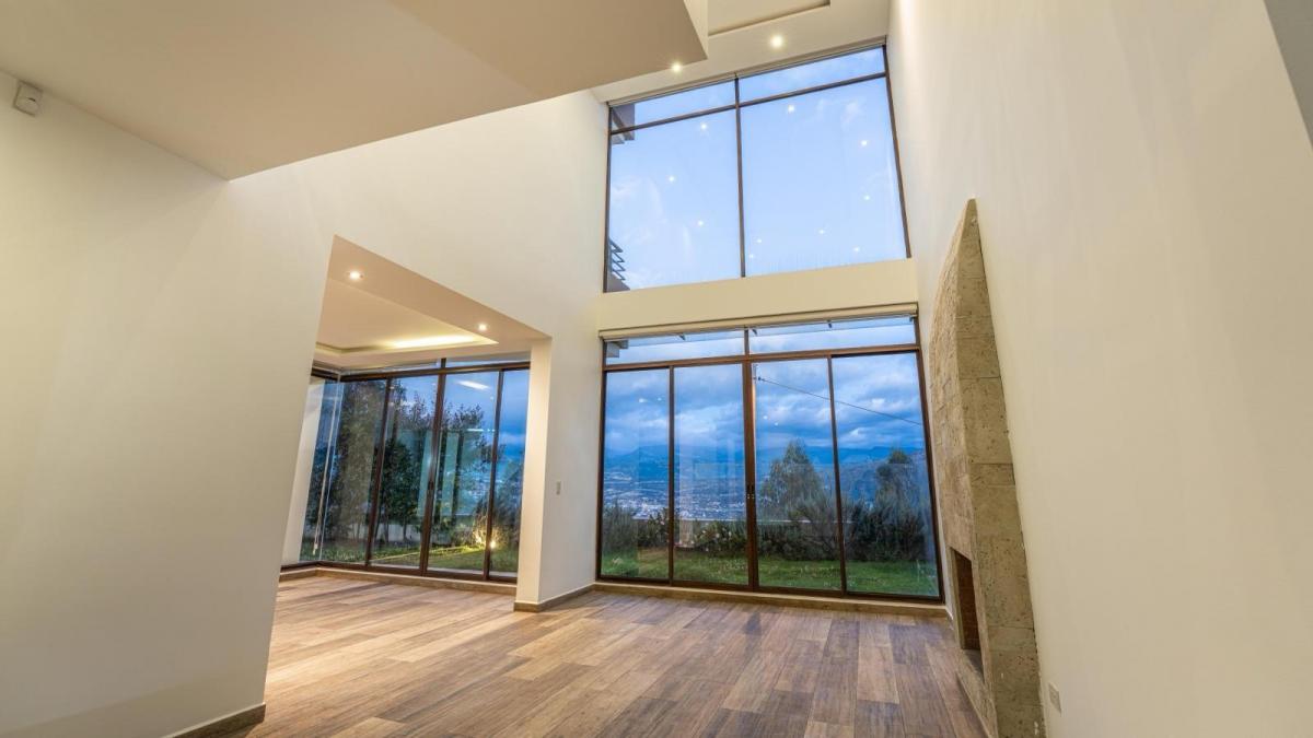 Miravalle, Casa 4 Dorm. con Baño, Jardin de 150 m, Vista Espectacular — imagen 8
