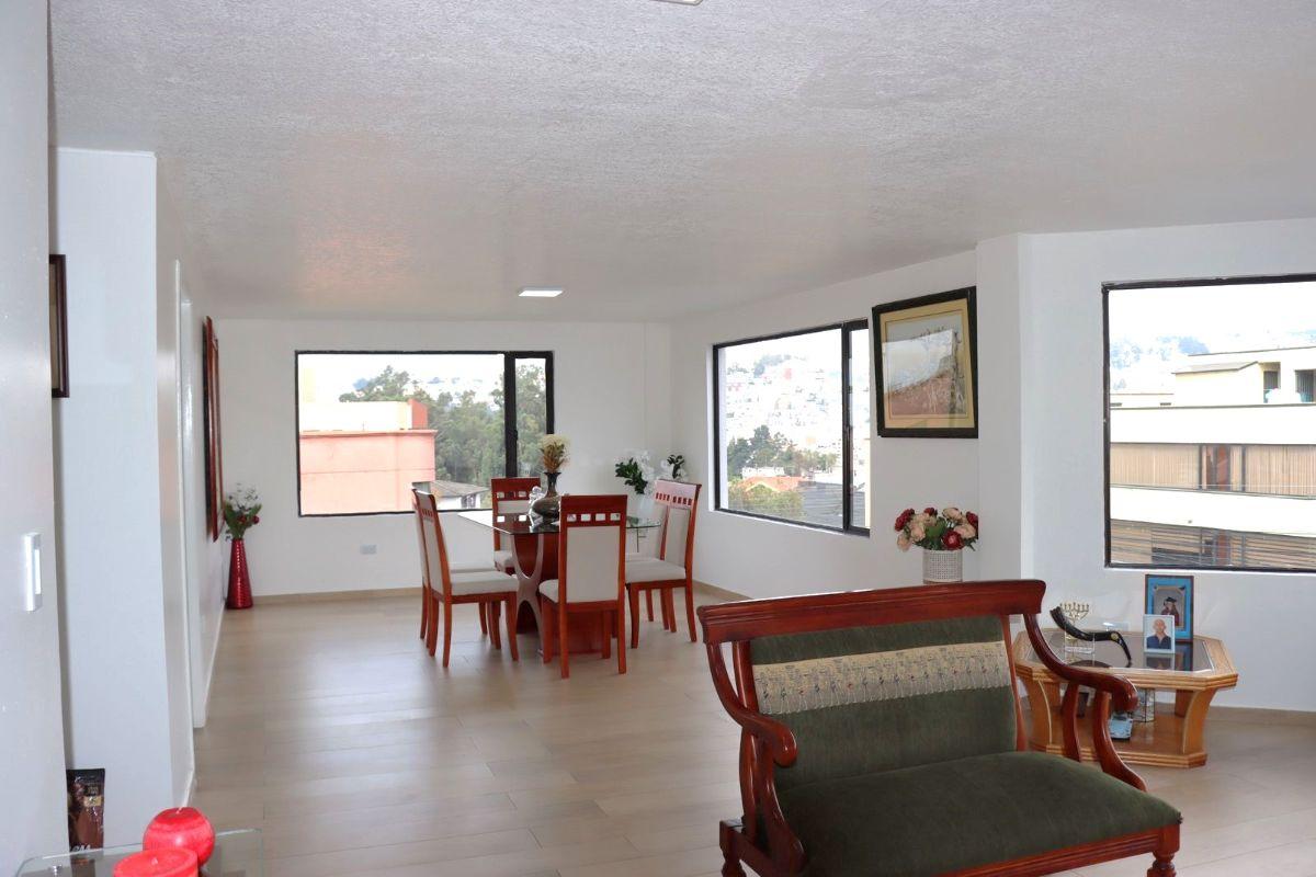 Departamento Duplex en Venta, Urbanización El Condado — imagen 8