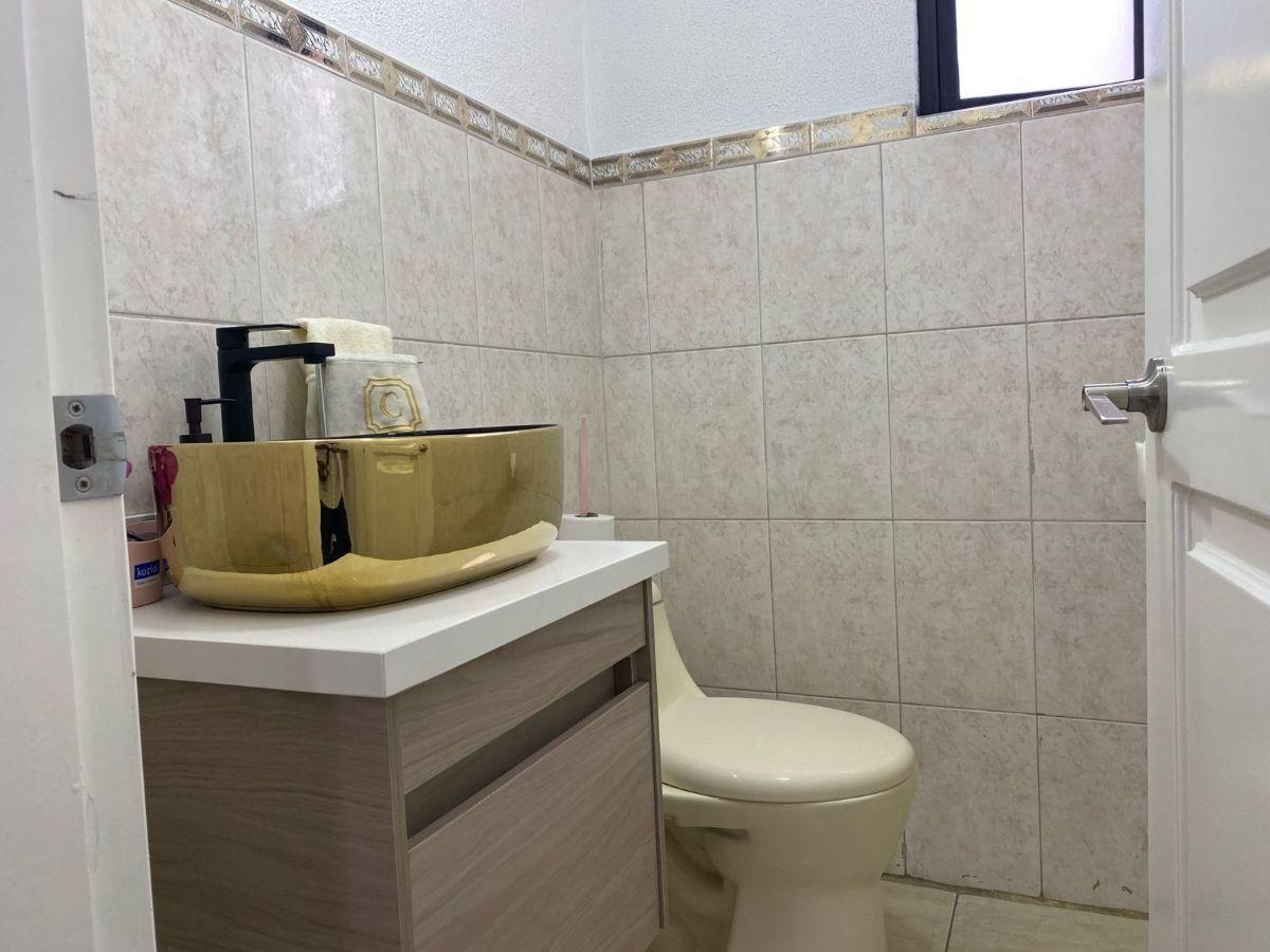 Departamento Duplex en Venta, Urbanización El Condado — imagen 2