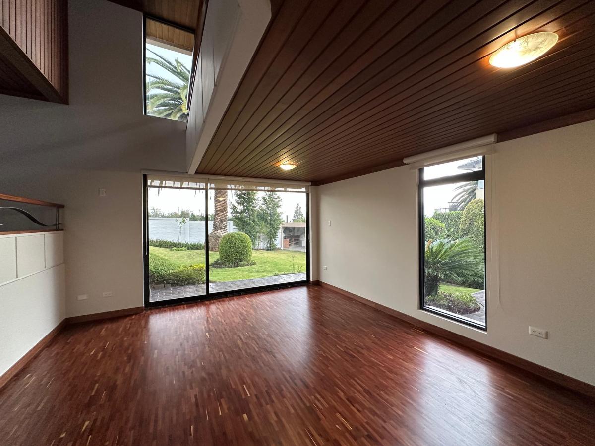 Casa de Venta en Quito, Sector de Cumbaya — imagen 7