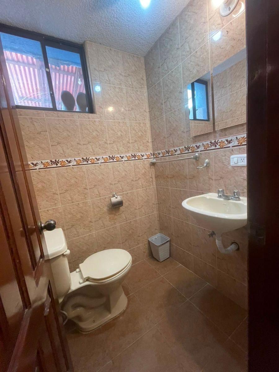 Casa en Venta 3 Dorm., Garage: Calderon — imagen 7