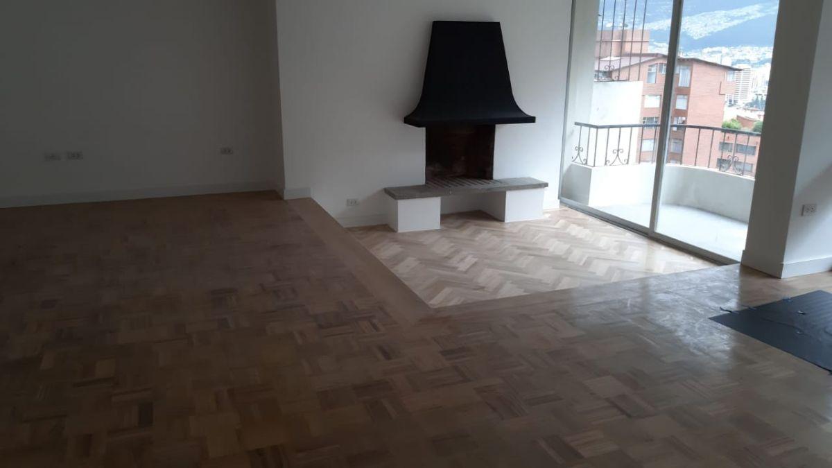 De Venta Hermoso Departamento Remodelado 100% en Sector Gonzalez Suarez — imagen 10