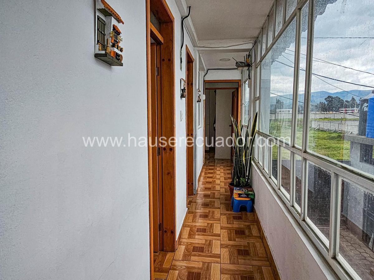 Terreno de 895 m² en Venta Al Norte de Latacunga, Ideal Para Industria, Bodega o Desarrollo Mixto, Cotopaxi — imagen 4