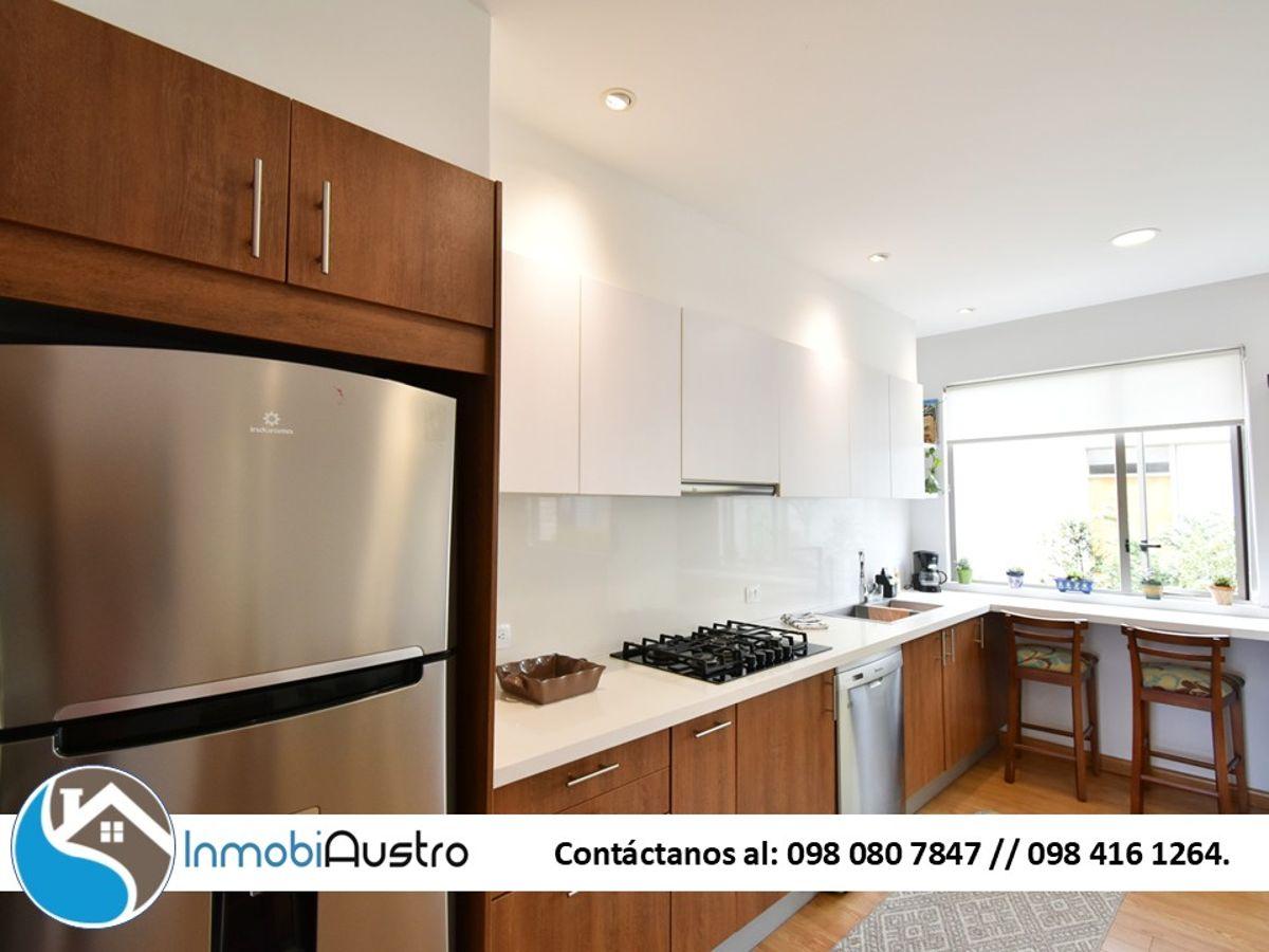 Av 24 de Mayo, Venta de Hermosa Suite Cerca de La Uda, Azuay — imagen 9