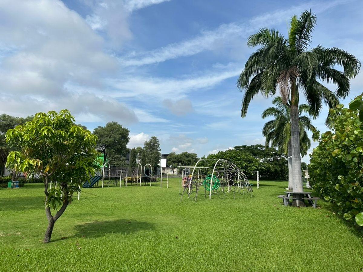 Donde Empiezan Los Recuerdos – Terreno Cerca Al Parque en L’isola, Guayas — imagen 6
