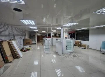 Propiedad Comercial Av 10 de Agosto — imagen 4