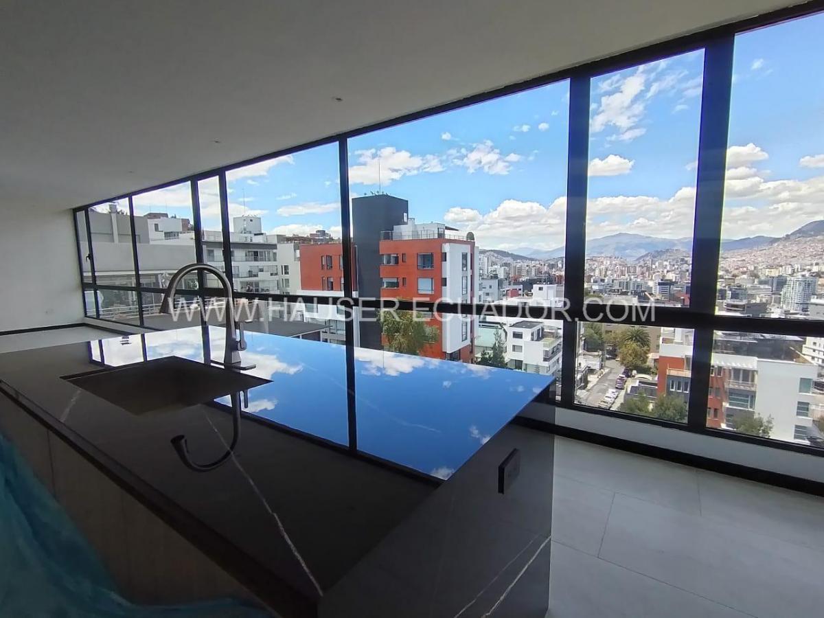 Penthouse en Bellavista | un Piso Completo Para Vivir con Vista 360°, y Privacidad Absoluta — imagen 9