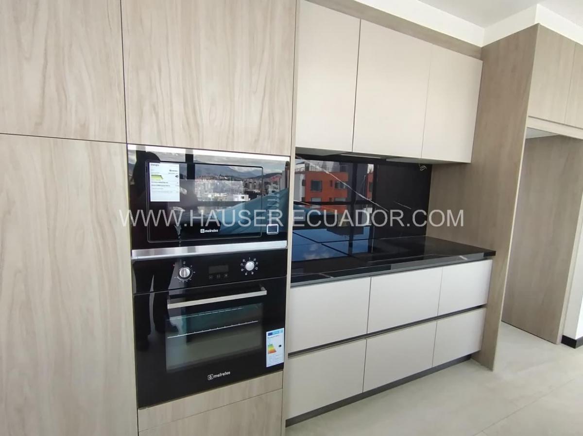 Penthouse en Bellavista | un Piso Completo Para Vivir con Vista 360°, y Privacidad Absoluta — imagen 7