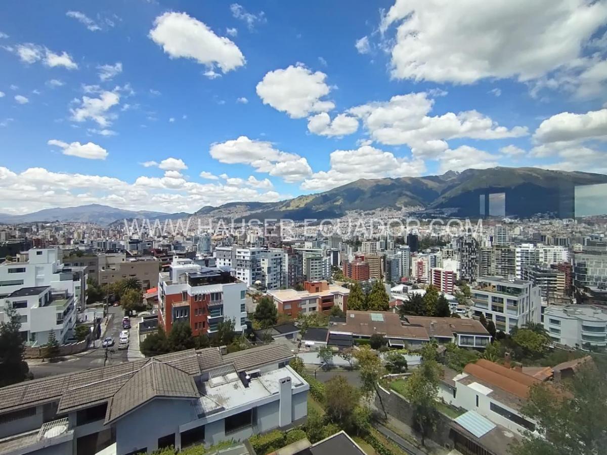 Penthouse en Bellavista | un Piso Completo Para Vivir con Vista 360°, y Privacidad Absoluta — imagen 6