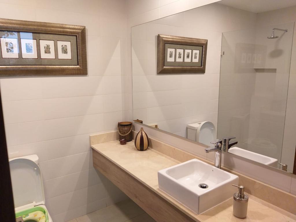 Vendo Departamento Cumbaya Site Center 156 m² Const 220 m² Jardín $310.000 — imagen 7