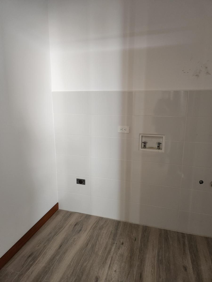 Hermoso Departamento de Venta con Amplio Jardin en Cumbaya — imagen 7