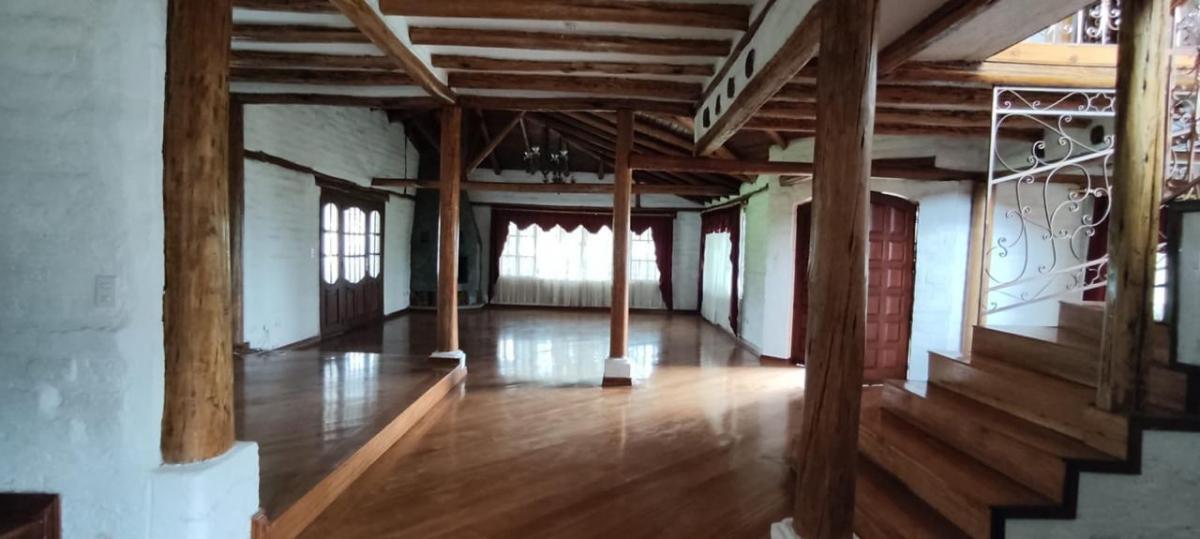 Venta de Hermosa Casa Independiente con Terreno Campestre, Valle de Los Chillos — imagen 6