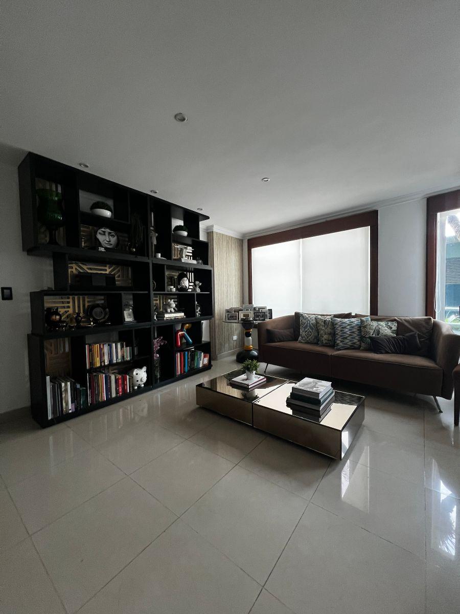 En Venta Dpto Planta Baja con Patio, en Urb. Cerrada, Km.2.5, Sector Uees - Samborondom, 121 m², Guayas — imagen 9