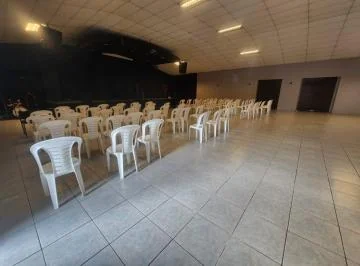 Local Comercial y Oficinas / Espacio Amplio Centro de Ibarra, Imbabura — imagen 5