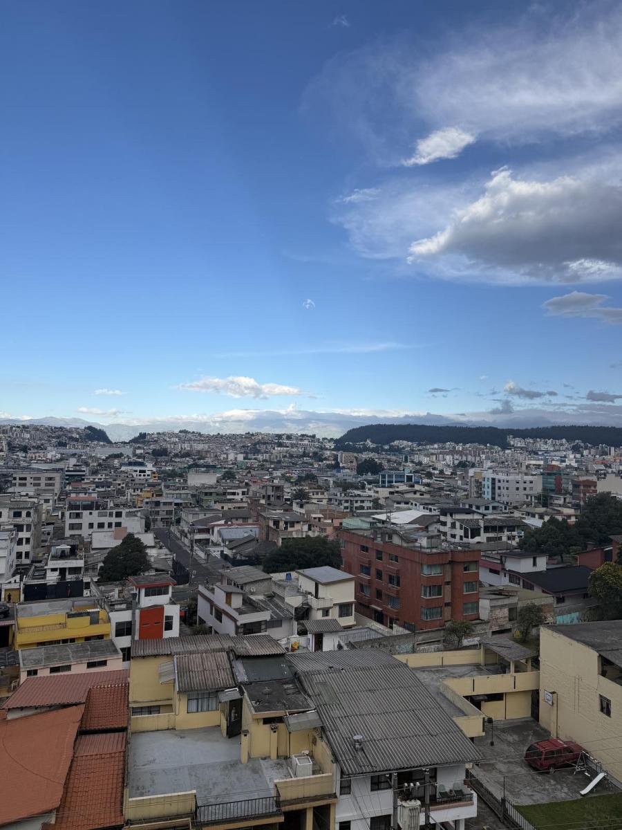 Se Vende de Oportunidad Departarmento en Quito Tenis — imagen 7